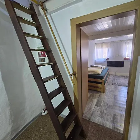 Kirchhaus Erbaut In Jahr 1839 *