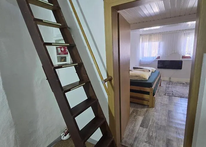 Kirchhaus Erbaut In Jahr 1839 *