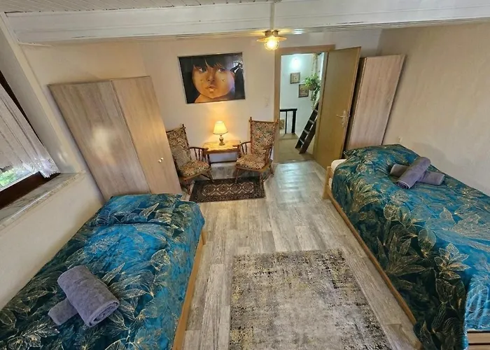 Kirchhaus Erbaut In Jahr 1839