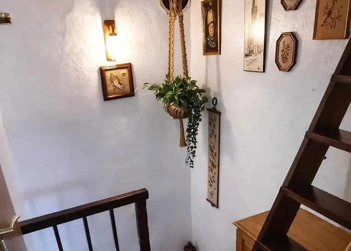 Kirchhaus Erbaut In Jahr 1839