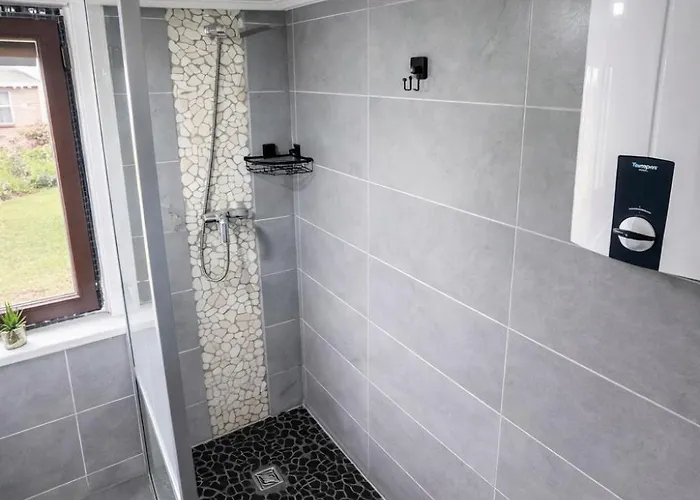 Kirchhaus Erbaut In Jahr 1839 *